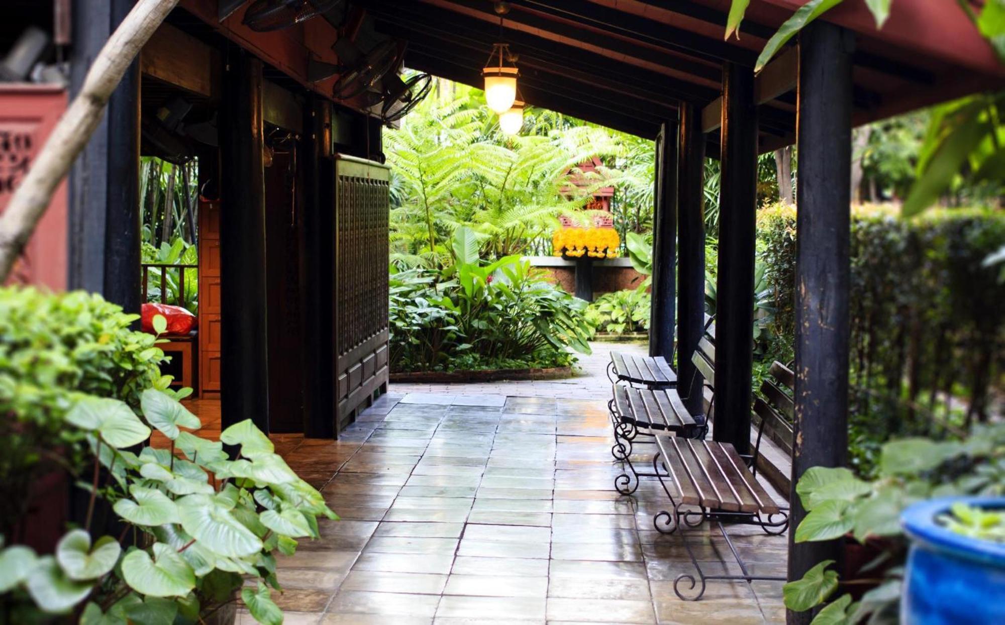 RedDoorz Episode 11 Hostel Sukhumvit Bangkok Buitenkant foto