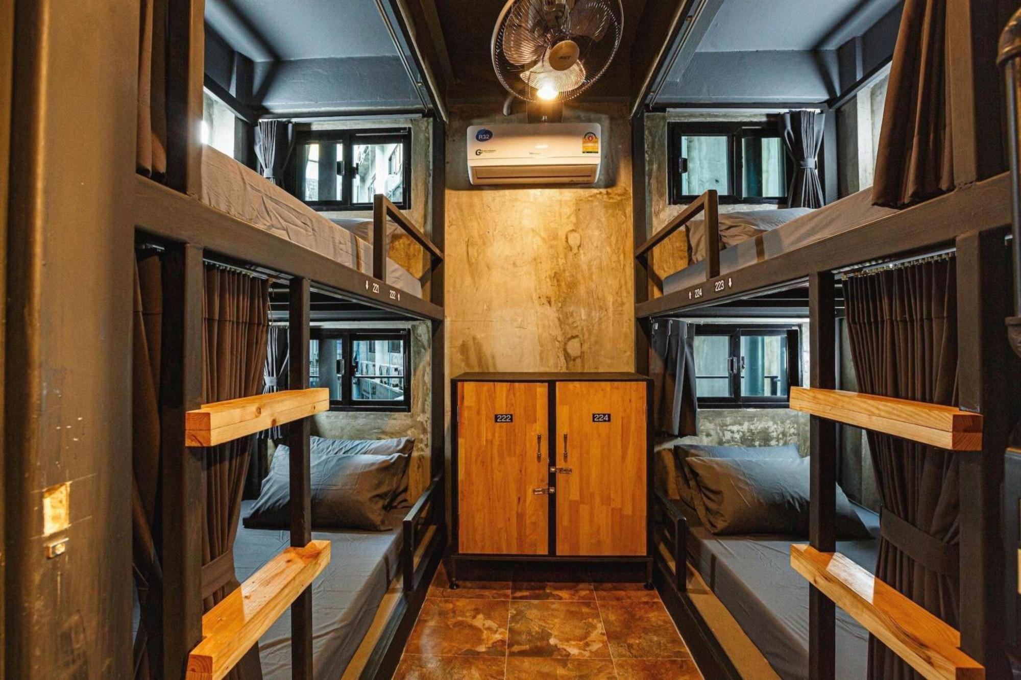 RedDoorz Episode 11 Hostel Sukhumvit Bangkok Buitenkant foto