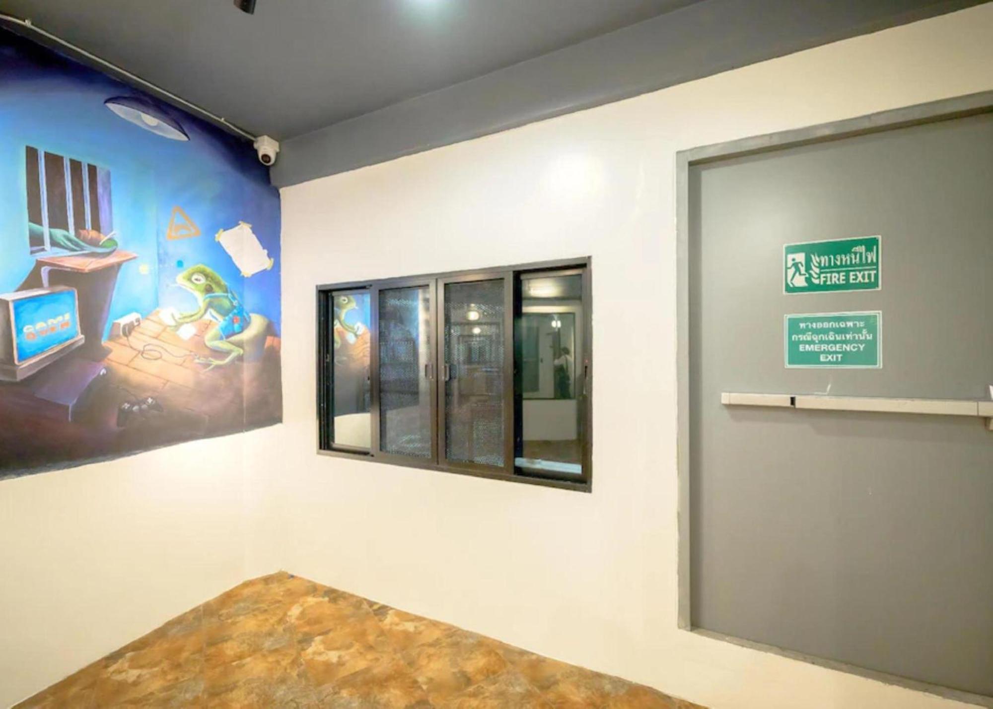 RedDoorz Episode 11 Hostel Sukhumvit Bangkok Buitenkant foto