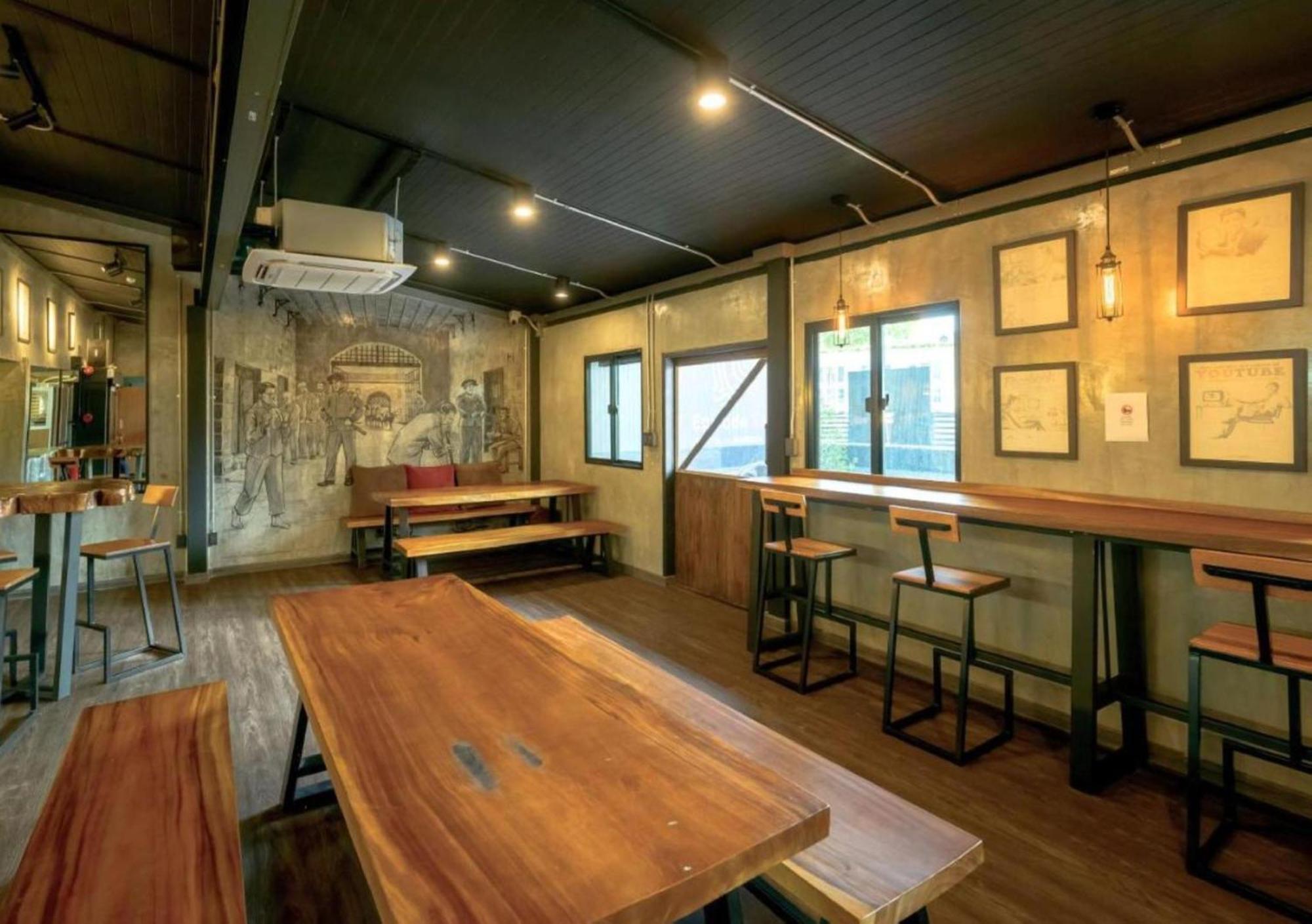 RedDoorz Episode 11 Hostel Sukhumvit Bangkok Buitenkant foto